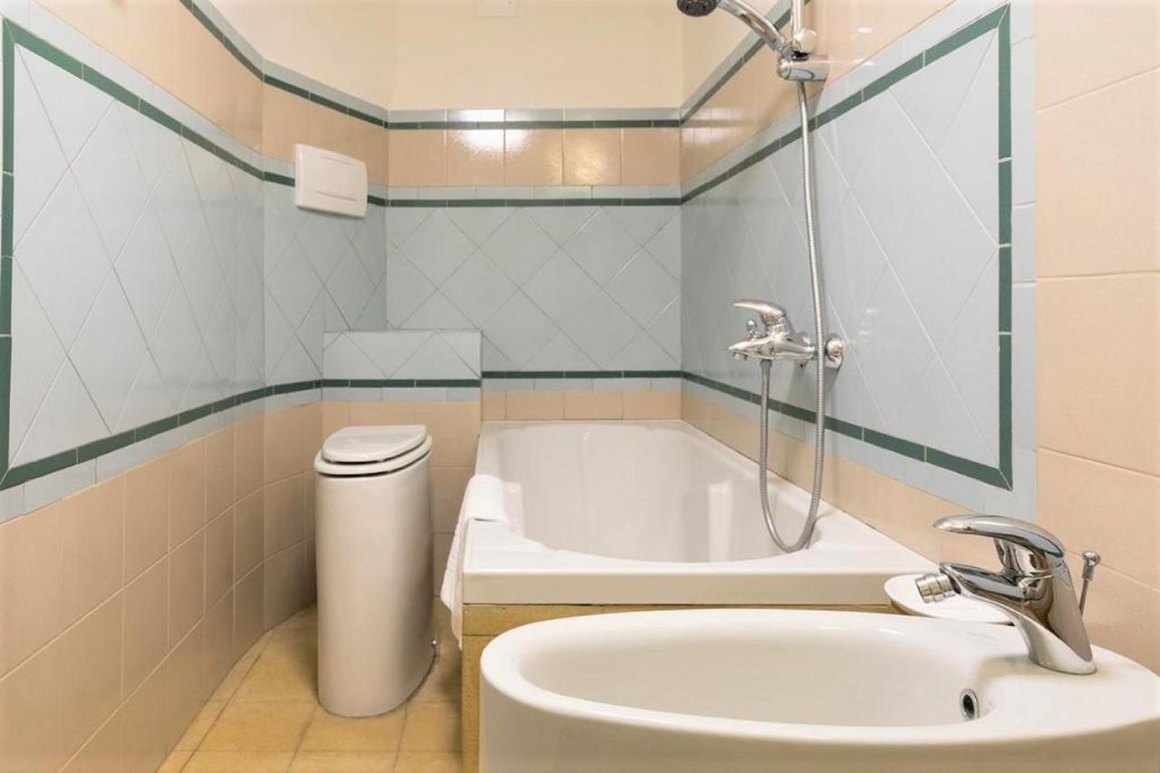 卢卡Mario'S Apartament With Ac And Wifi公寓 外观 照片